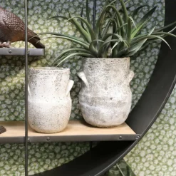 CHEMIN DE CAMPAGNE - ~ cache-pot "antique" en béton gris vieilli ø19 x 23.5 cm