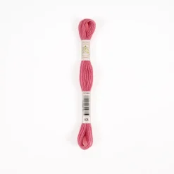 DMC - Fil de laine organique à broder Eco Vita 360 coloris 404 rose -16m