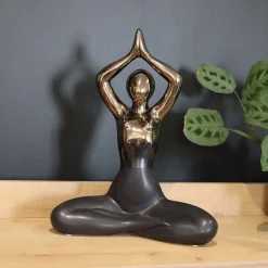 DRIMMER - Statuette yoga en céramique zoya