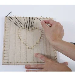 GRAINE CRÉATIVE - Coffret string art - tableau art filaire à faire soi-même 22 x 22 cm