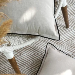 LOVELY CASA - Lovely casa - coussin volant plat feston noir coton