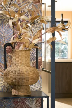 MICA DECORATIONS - Mica decorations - vase en rotin marron h42