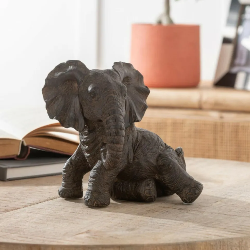PARIS PRIX - Statuette déco "éléphant couché" 19cm marron