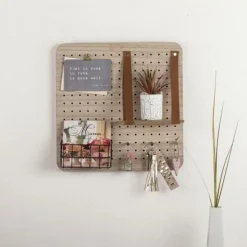 RAYHER - Organiseur mural en bois personnalisable pin & peg 40 x 40 cm