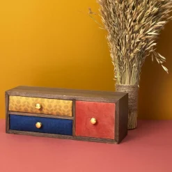 THE HOME DECO FACTORY - Petit rangement 3 tiroirs en velours coloré