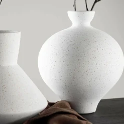 VENTURE HOME - Vase en grès rellis 6x24 cm